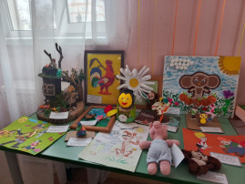 Выставка совместного декоративно-прикладного творчества детей и родителей "Герои советских мультфильмов" Выставка совместного декоративно-прикладного творчества детей и родителей "Герои советских мультфильмов".
